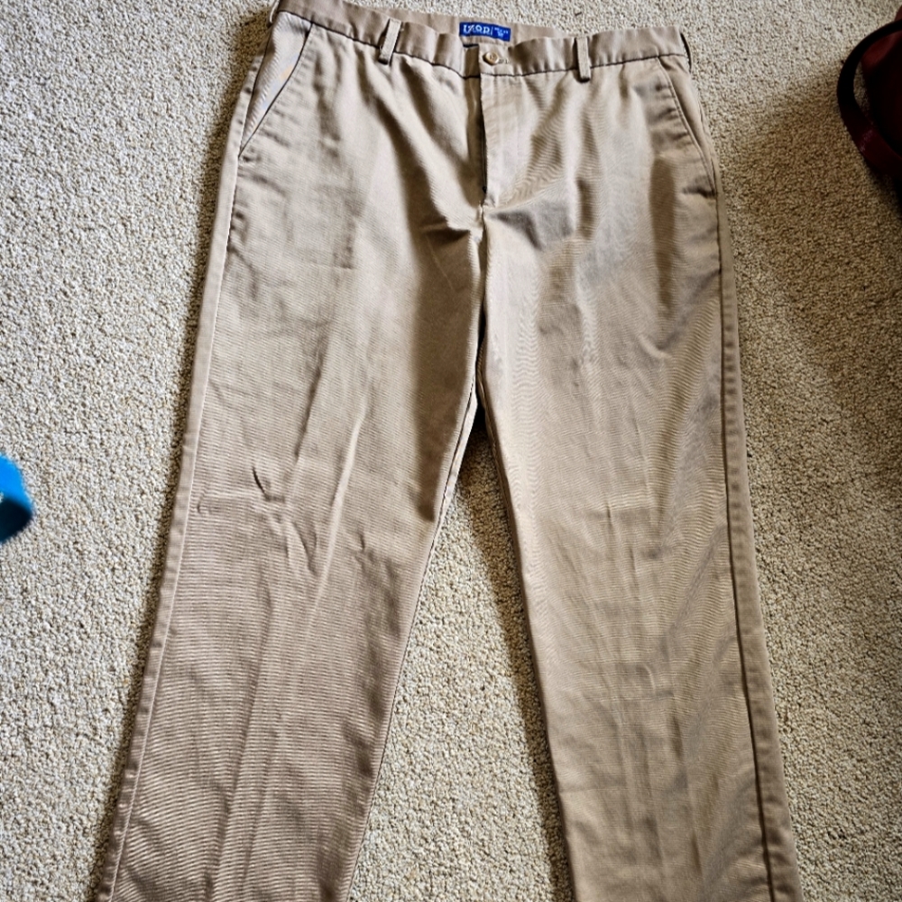 IZOD Mens Khaki Slim Fit 38x32